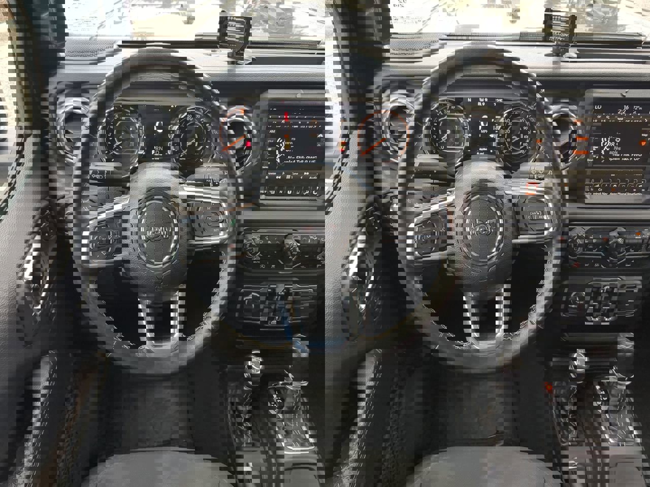 Used 2020 Jeep Gladiator Overland image 16