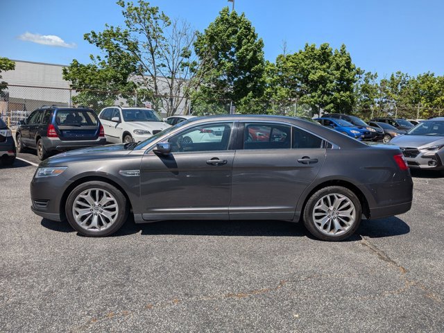 Used 2018 Ford Taurus Limited FWD image 8