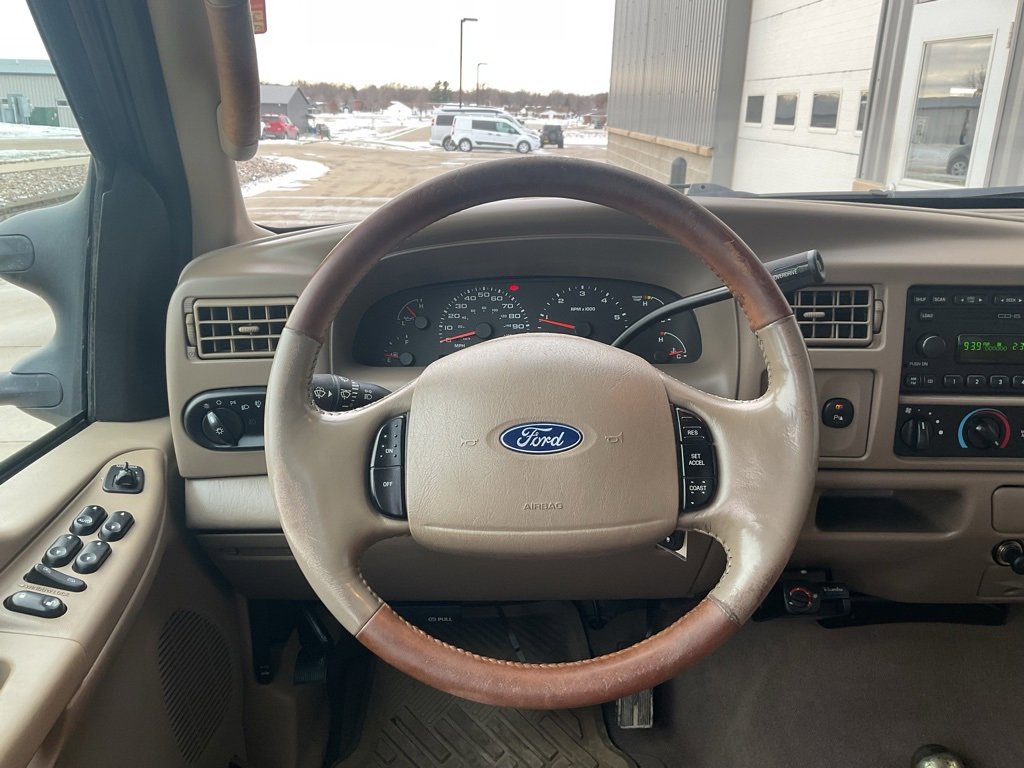 Used 2003 Ford F250 King Ranch image 12