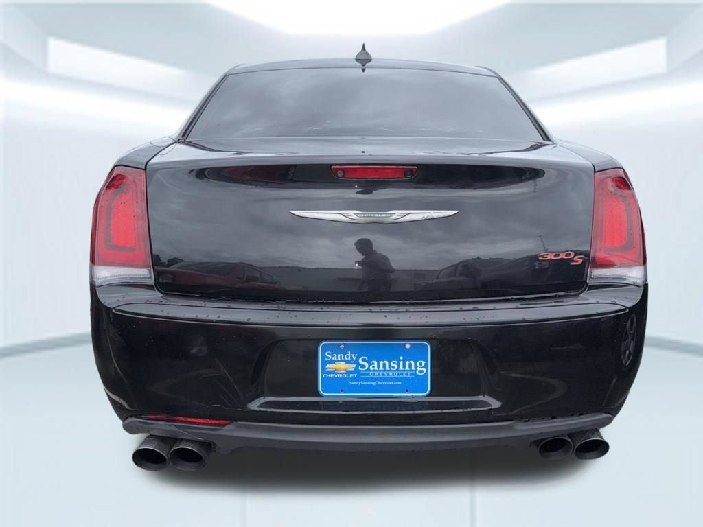 Used 2017 Chrysler 300 S RWD image 14