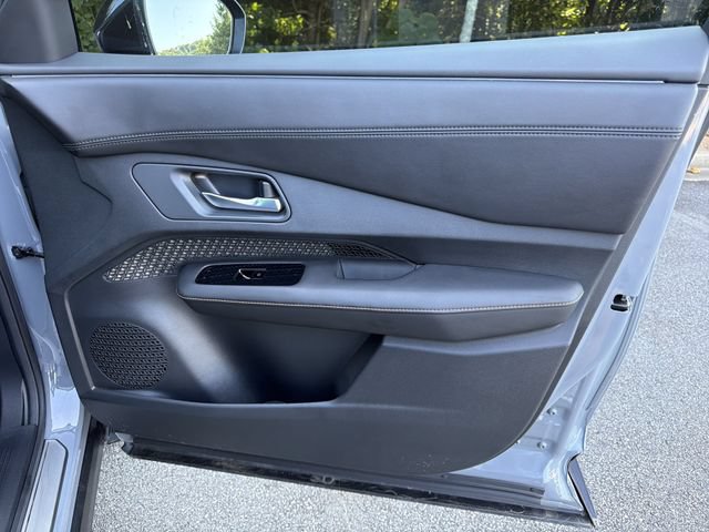 Certified 2024 Nissan Ariya FWD image 16