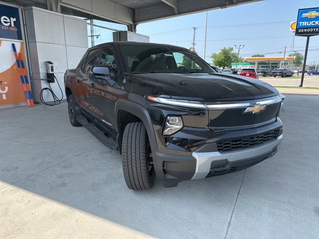New 2025 Chevrolet Silverado EV LT w/ LT Premium Package image 4