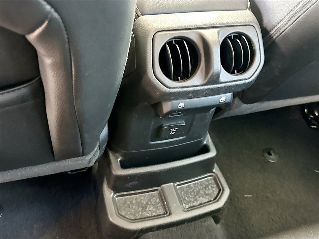 Used 2023 Jeep Wrangler Unlimited Sahara w/ Cold Weather Group image 27