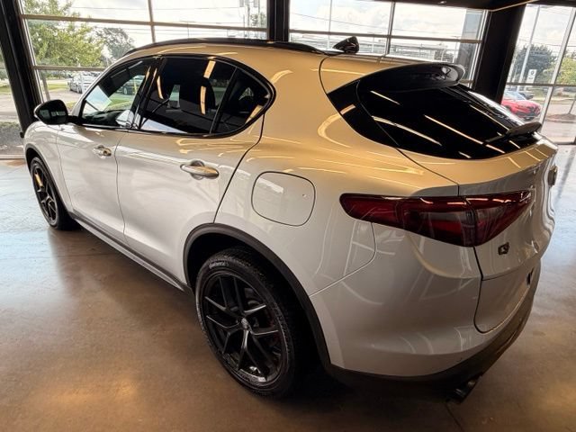 Used 2020 Alfa Romeo Stelvio AWD w/ Nero Edizione image 3