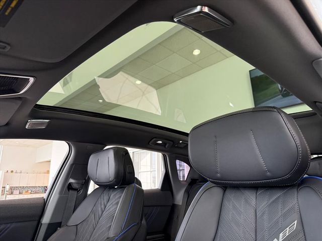 New 2026 Cadillac Optiq V image 8