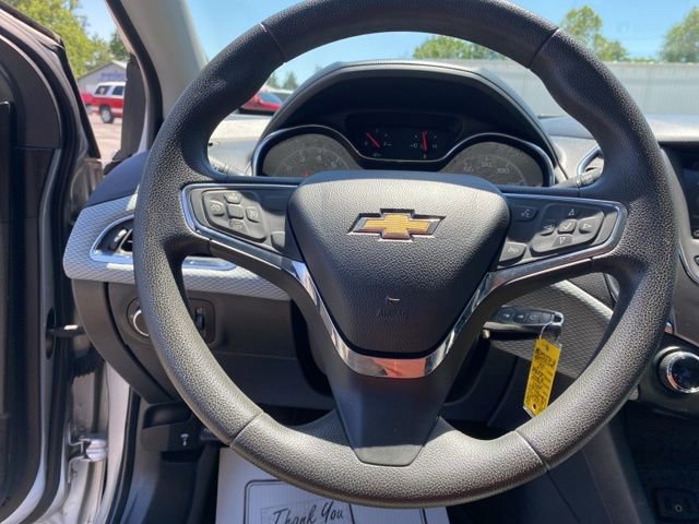 Used 2019 Chevrolet Cruze LT FWD image 16