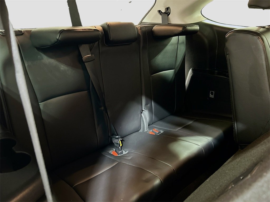 Used 2023 Toyota Highlander XLE image 25