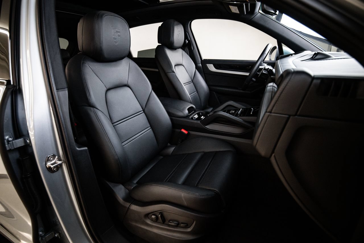 Certified 2026 Porsche Cayenne S AWD/4WD image 30