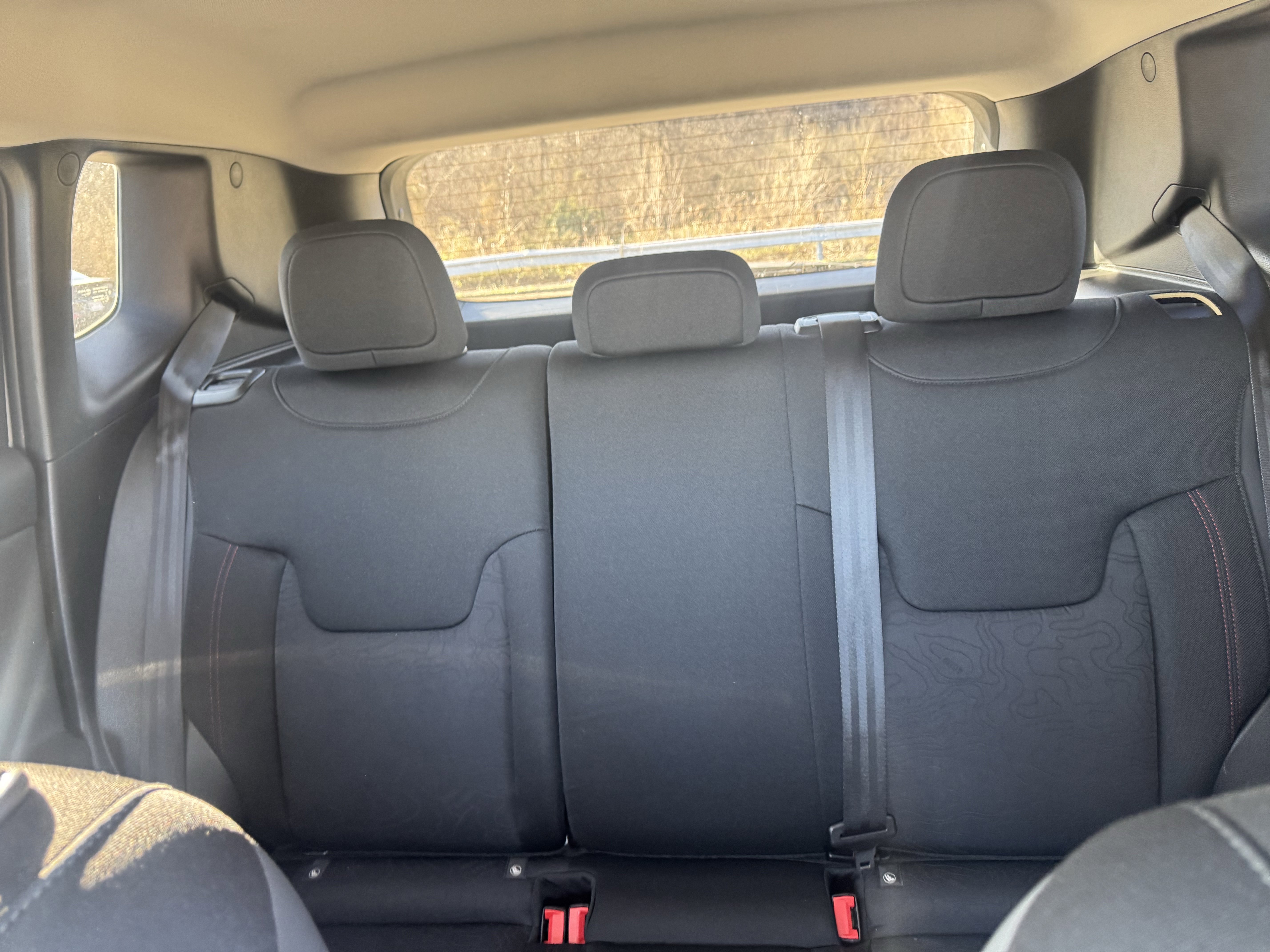 Used 2023 Jeep Renegade Trailhawk image 33