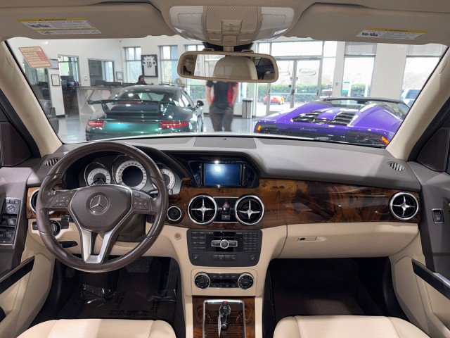 Used 2015 Mercedes-Benz GLK 350 2WD image 7