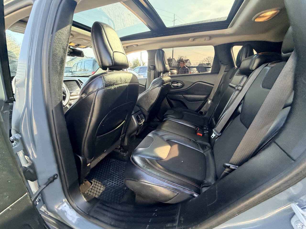 Used 2014 Jeep Cherokee Trailhawk w/ Comfort/Convenience Group image 29