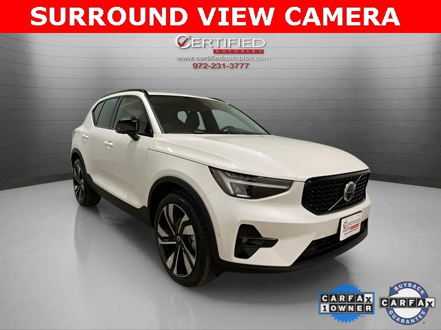 Used 2025 Volvo XC40 B5 Plus image 3
