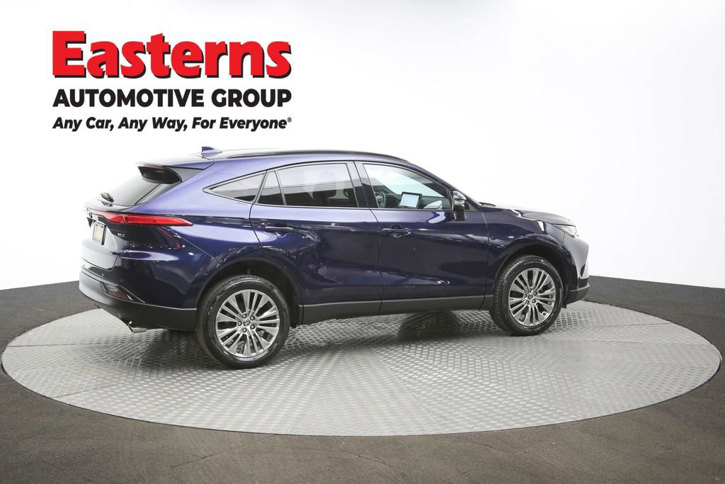 Used 2023 Toyota Venza XLE image 43