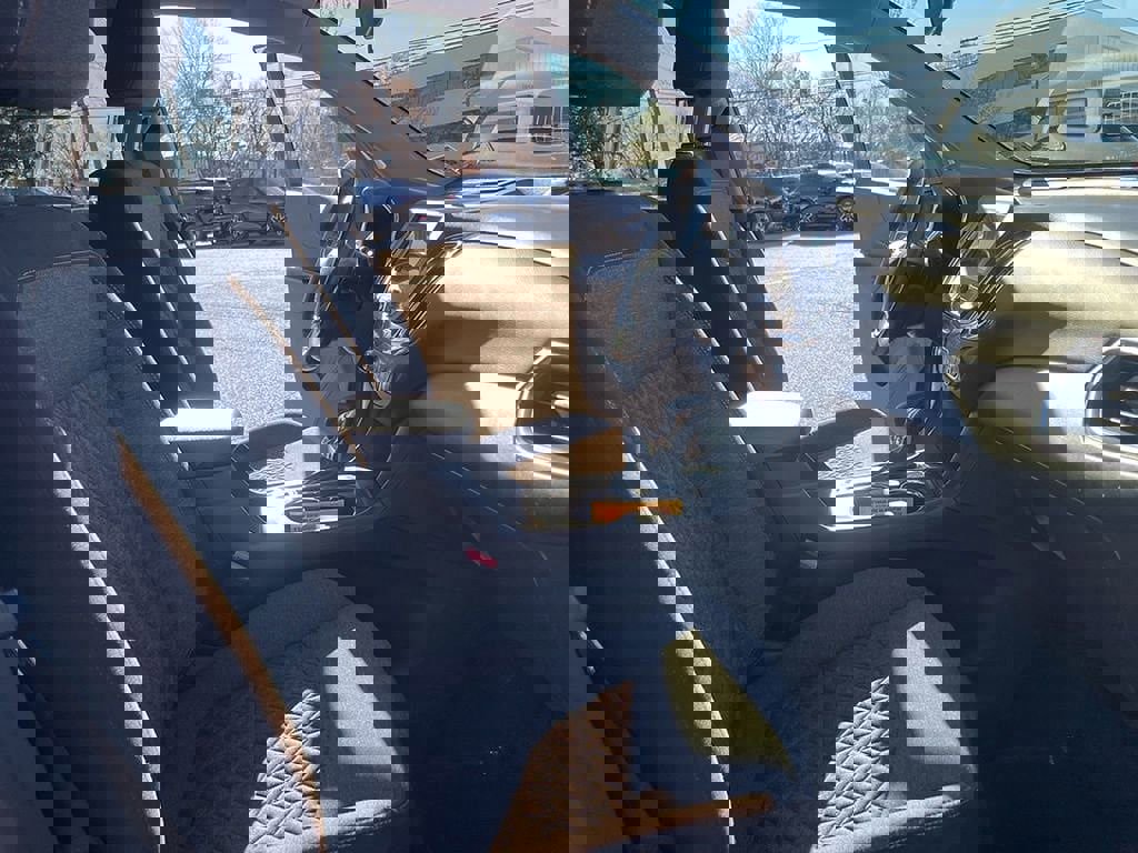 Used 2023 Chevrolet Equinox LT image 48