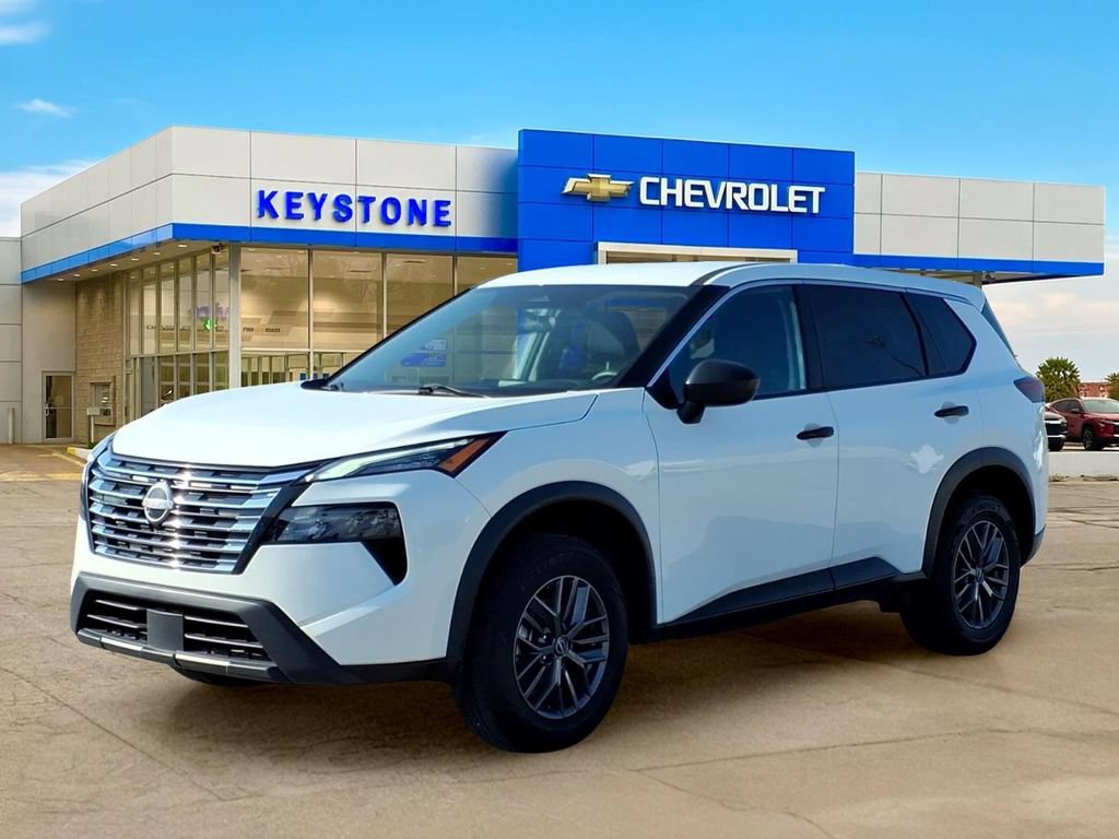 Used 2024 Nissan Rogue S FWD image 3