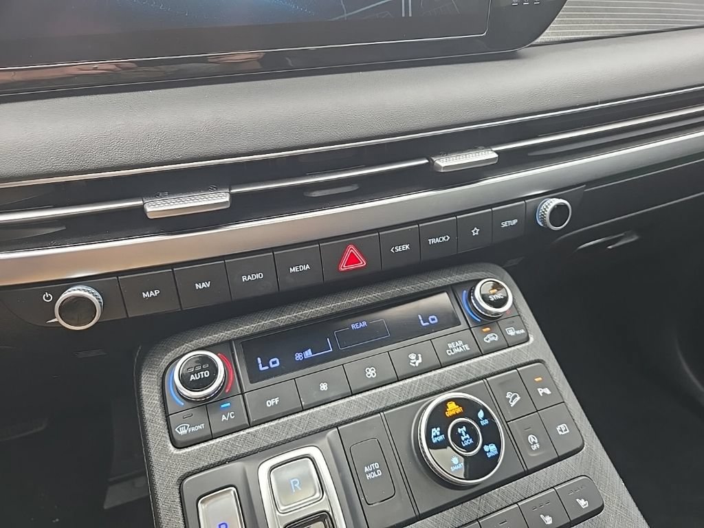 Certified 2024 Hyundai Palisade Limited AWD/4WD image 50