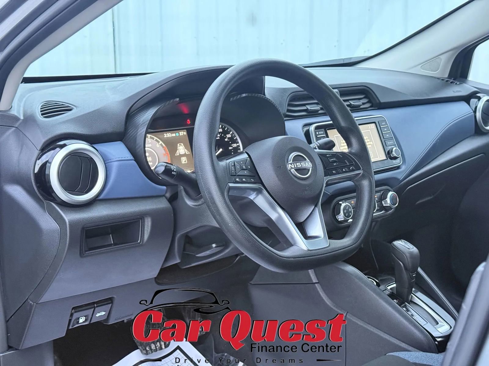 Used 2024 Nissan Versa SV FWD image 10