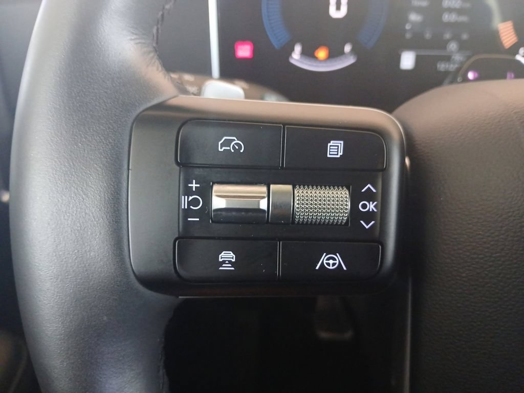 Certified 2025 Hyundai Santa Fe SEL FWD image 20