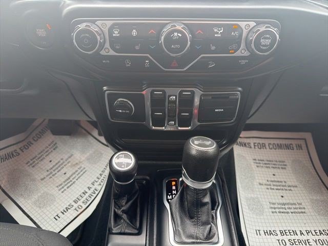 Used 2020 Jeep Wrangler Unlimited Sport S AWD/4WD image 25