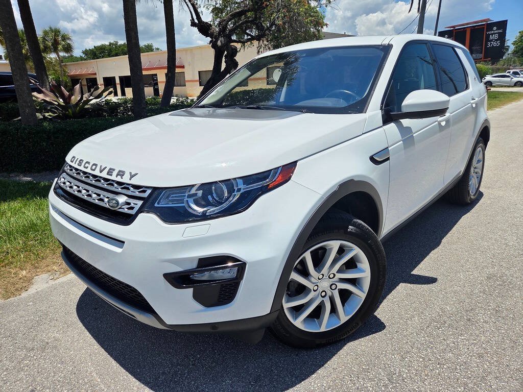 Used 2017 Land Rover Discovery Sport HSE AWD/4WD image 1