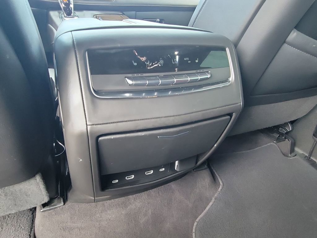 Certified 2023 Cadillac Escalade Sport Platinum w/ LPO, ONYX Package image 21