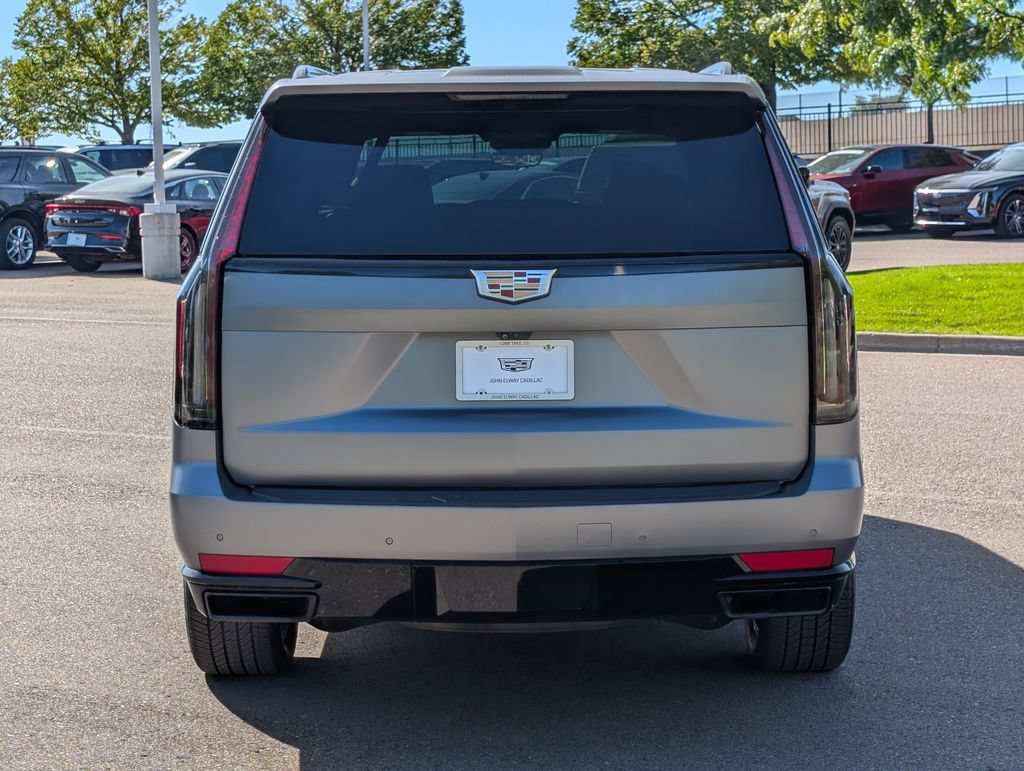 Used 2022 Cadillac Escalade ESV Sport w/ Touring Package AWD/4WD image 4