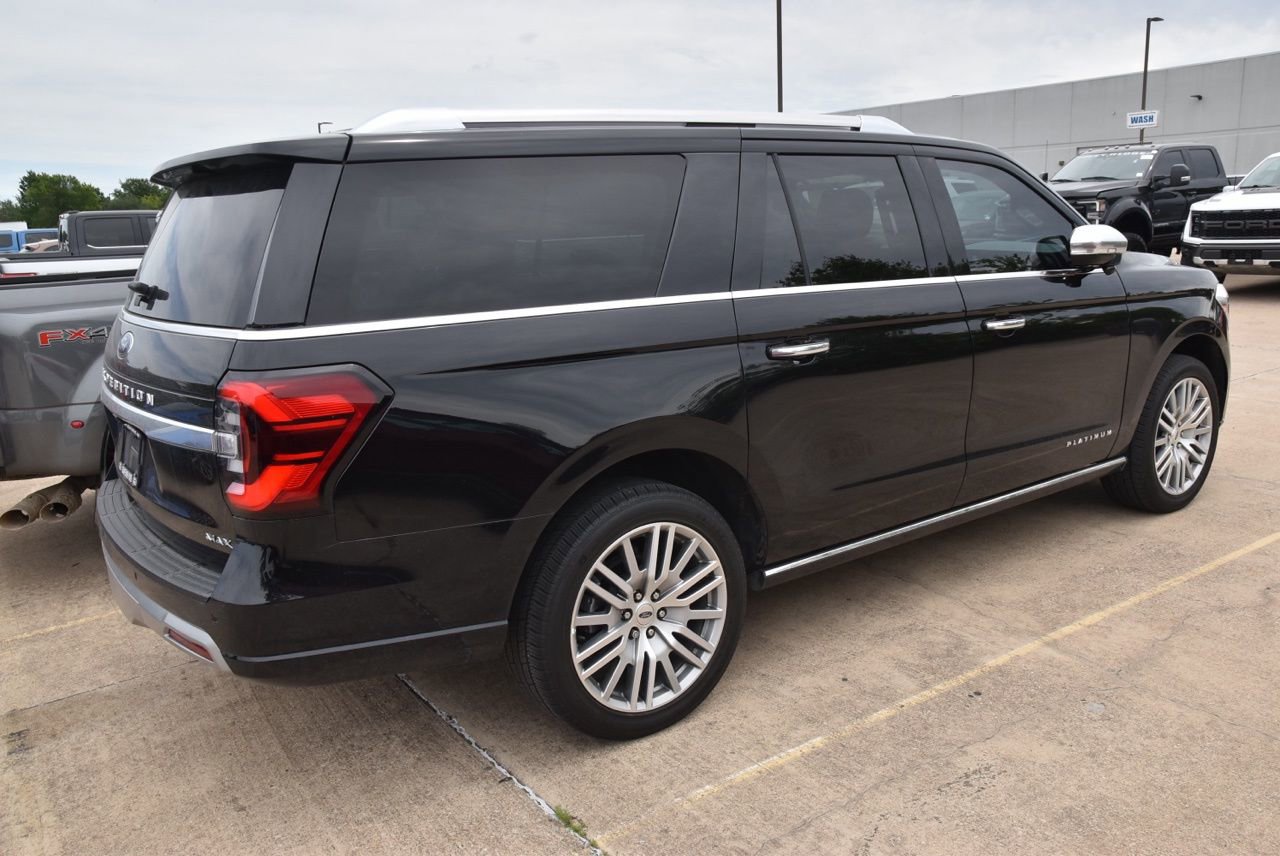 Certified 2023 Ford Expedition Max Platinum AWD/4WD image 5
