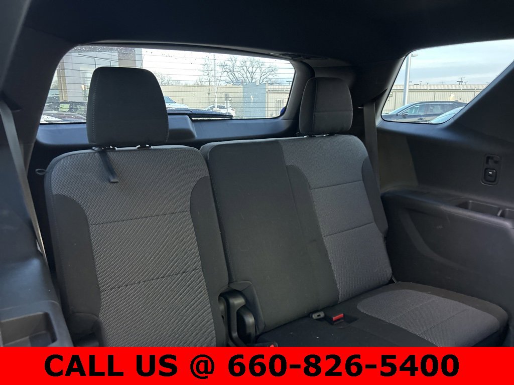 Used 2023 Chevrolet Traverse LT image 8