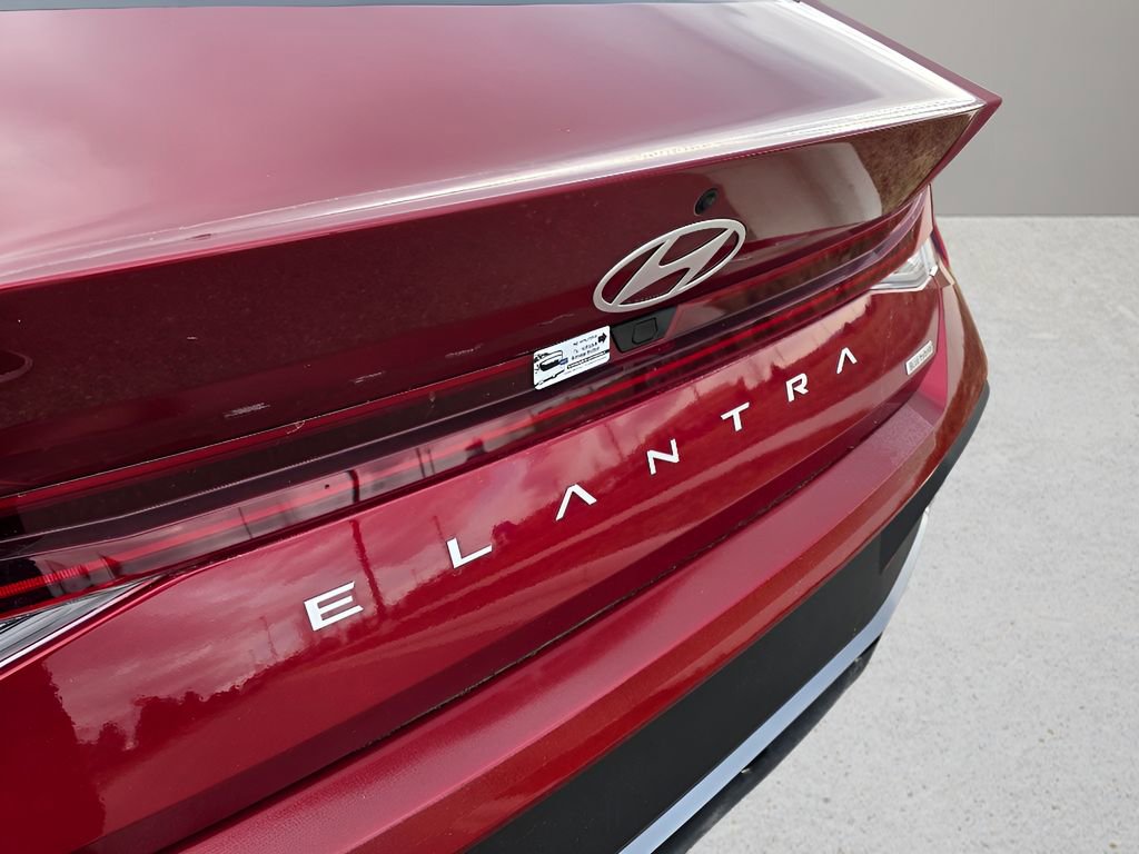 New 2025 Hyundai Elantra Blue image 10