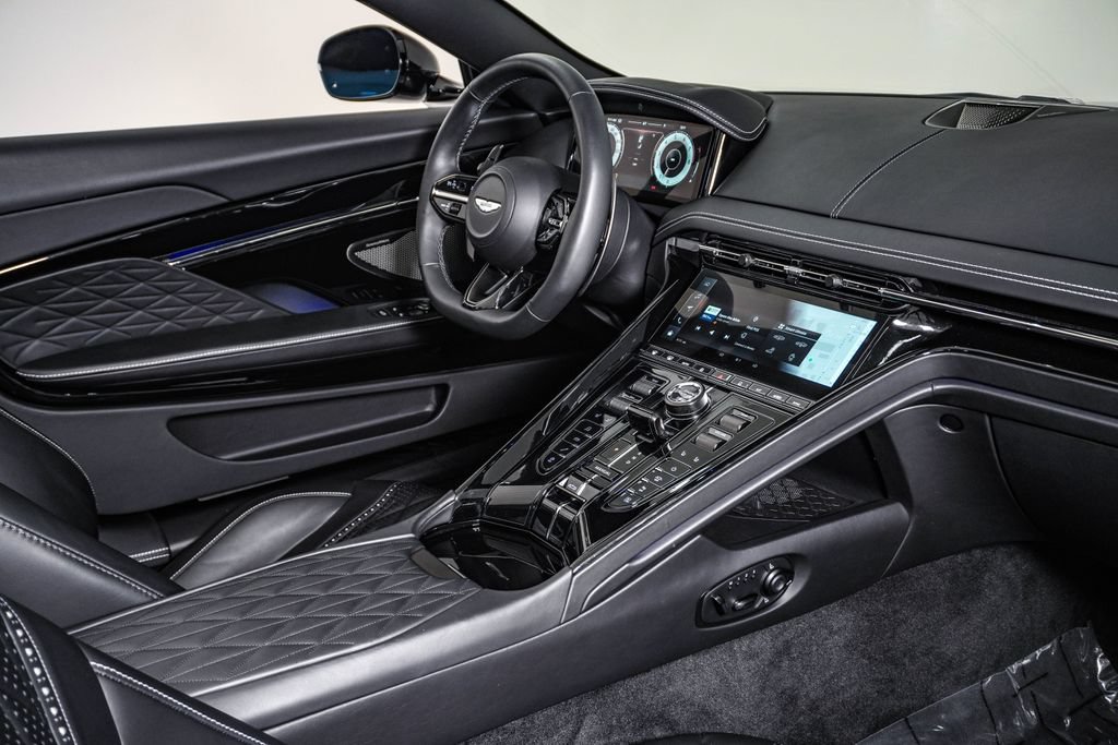 Used 2024 Aston Martin DB12 Convertible RWD image 18