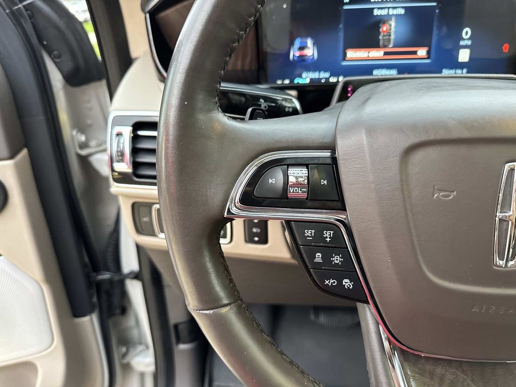 Used 2022 Lincoln Navigator L Reserve image 23