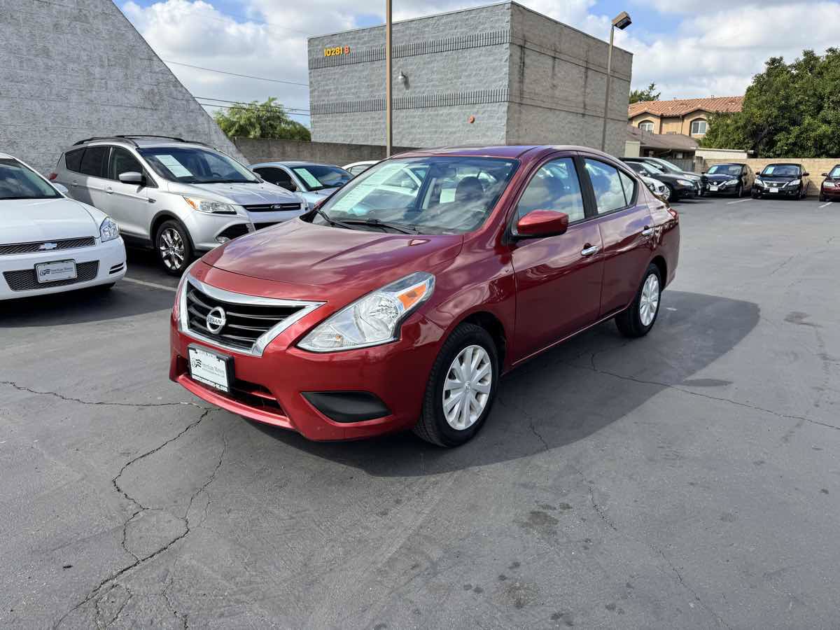 Used 2018 Nissan Versa SV FWD image 13