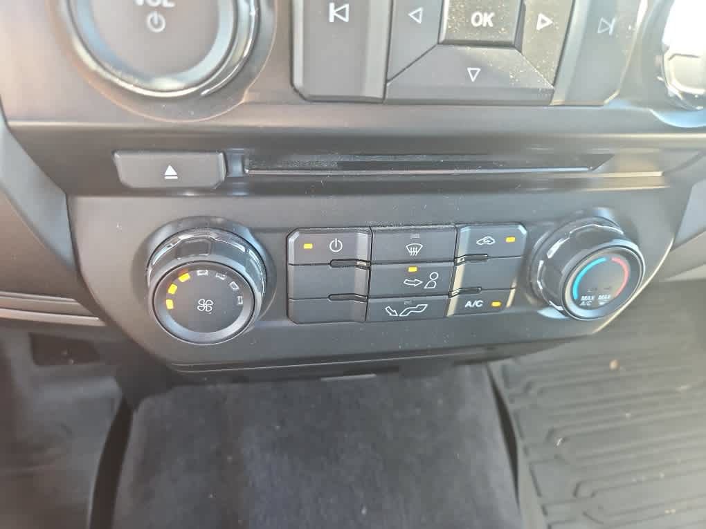 Used 2016 Ford F150 XLT AWD/4WD image 17
