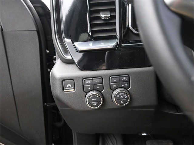 Used 2025 Chevrolet Silverado 1500 LTZ w/ LTZ Premium Package image 33