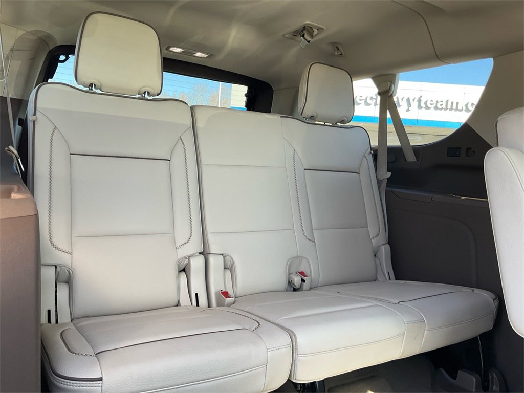 Used 2021 GMC Yukon XL Denali w/ Advanced Technology Package image 27