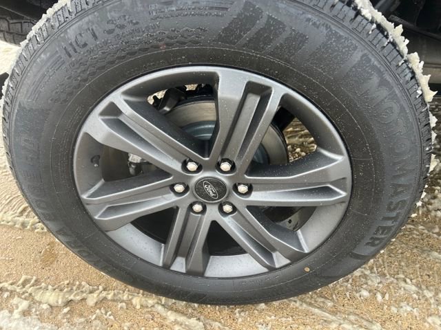 Used 2023 Ford F150 Lariat w/ Equipment Group 502A High image 12