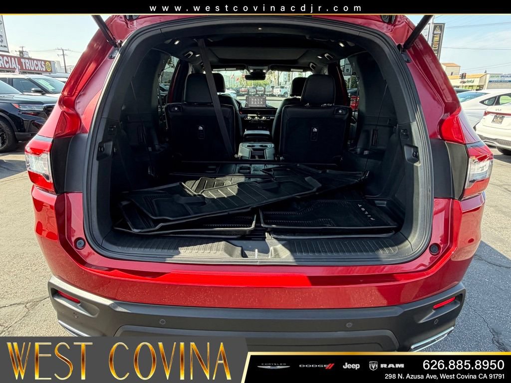 Used 2025 Honda Pilot Black Edition image 33