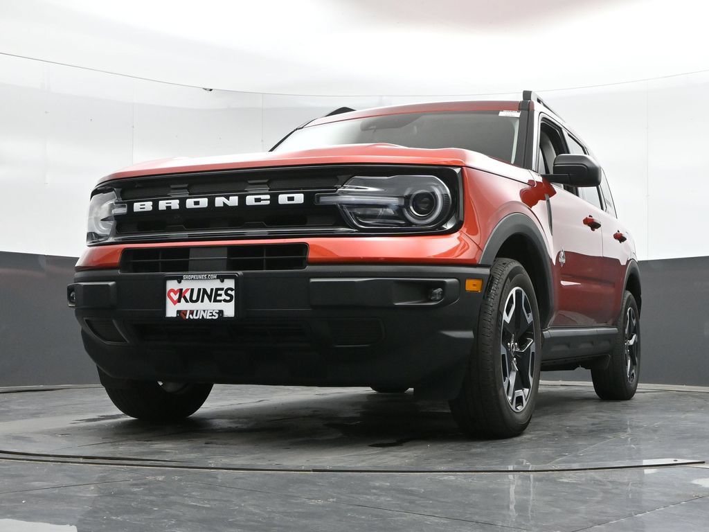Used 2023 Ford Bronco Sport Outer Banks w/ Tech Package AWD/4WD image 44