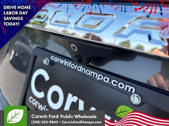 Used 2017 Ford Explorer XLT w/ Equipment Group 202A AWD/4WD image 11