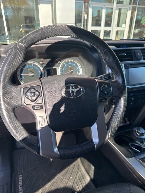 Used 2015 Toyota 4Runner Limited image 14