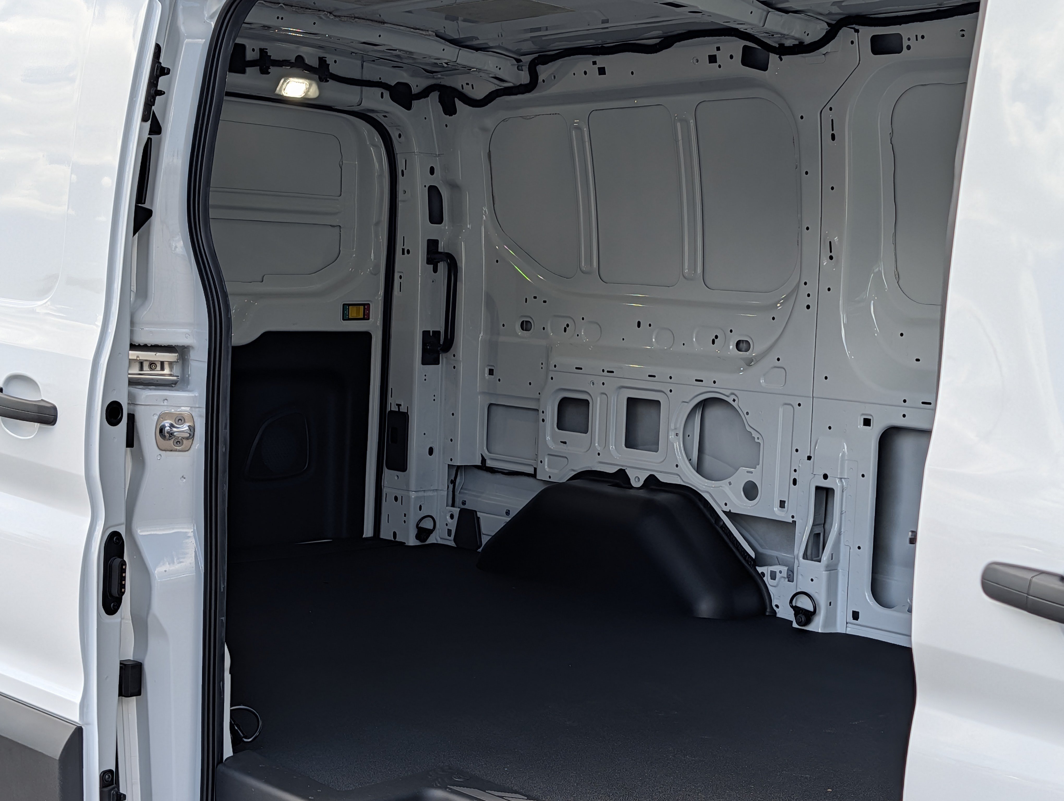 New 2026 Ford Transit 250 Low Roof RWD image 16