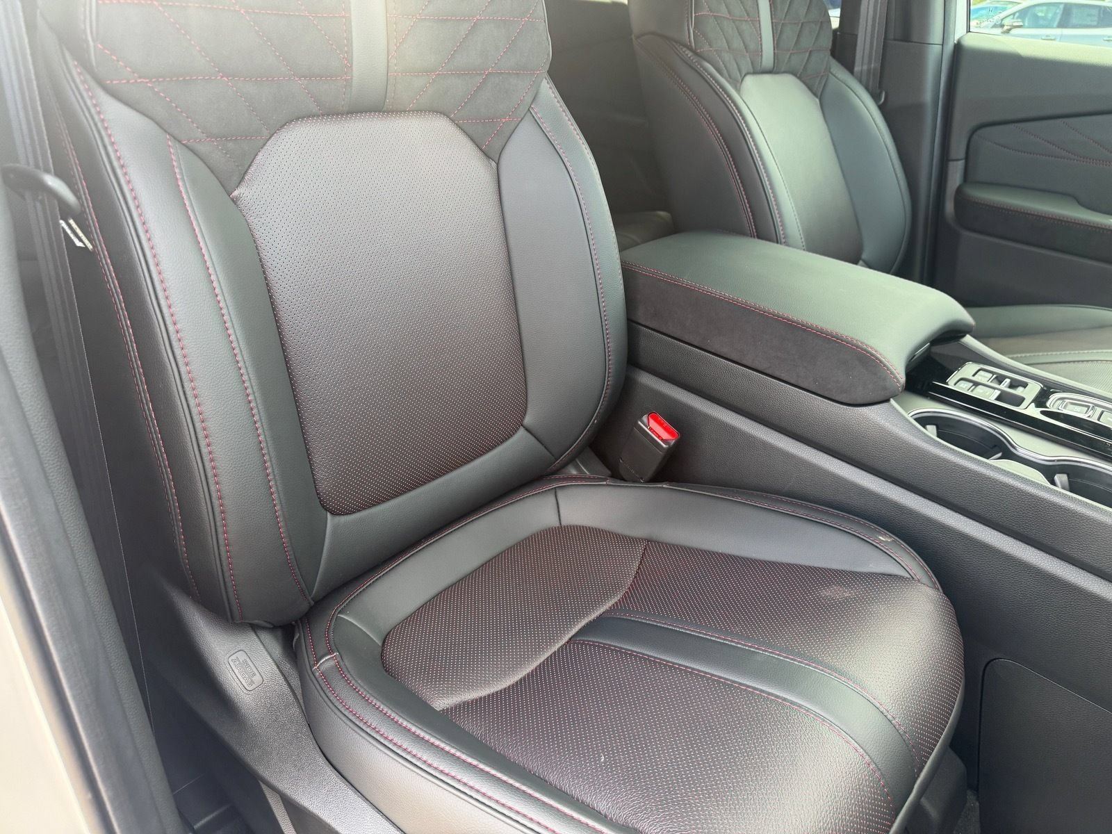 New 2026 Honda Pilot Black Edition image 13