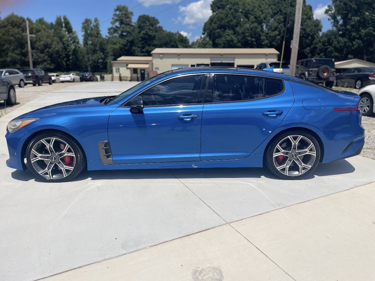 Used 2018 Kia Stinger GT2 AWD/4WD image 4