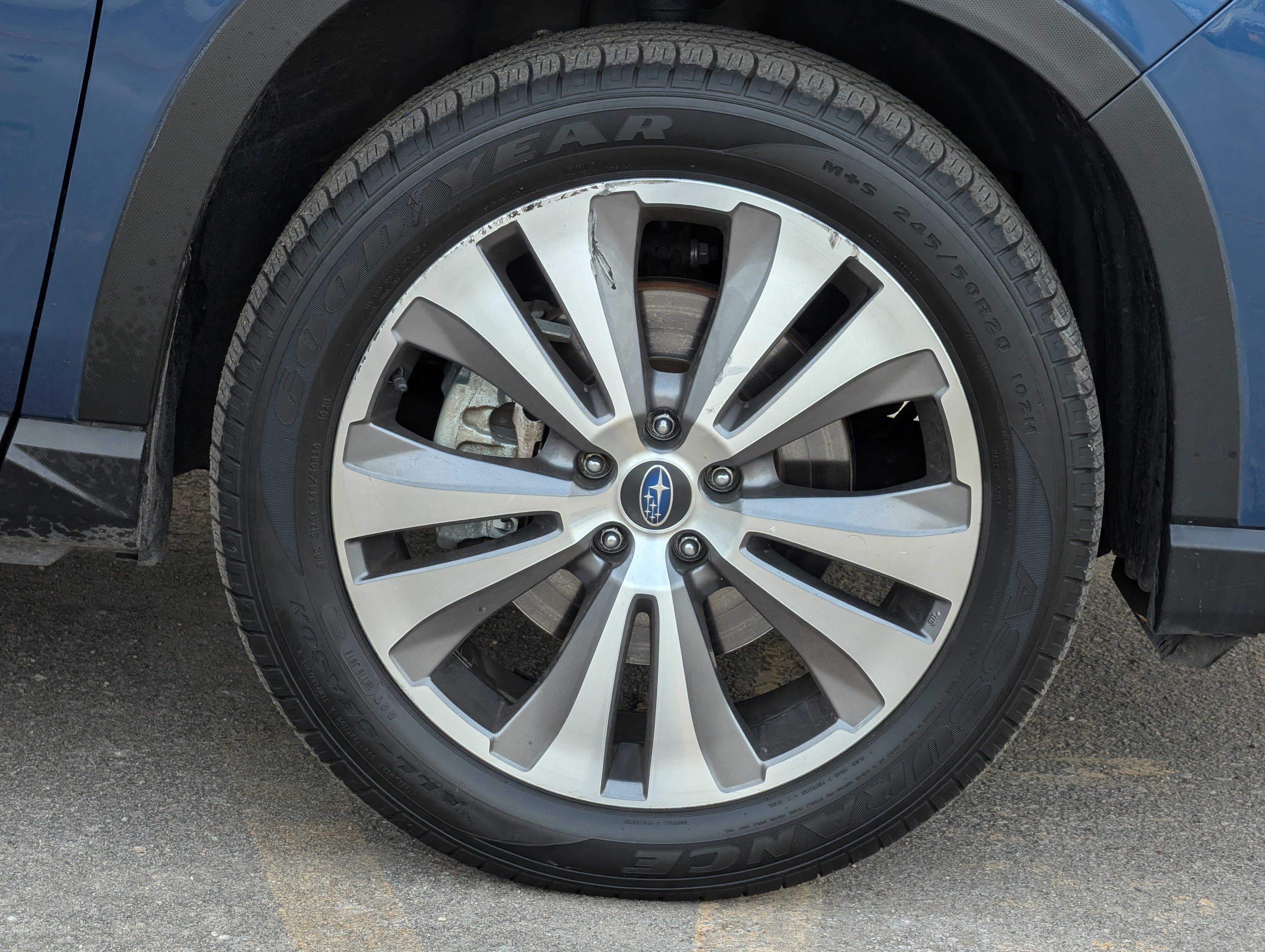 Used 2022 Subaru Ascent Limited w/ Technology Package image 16