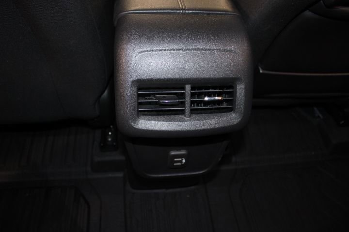 Certified 2022 GMC Terrain SLE w/ Driver Convenience Package image 23