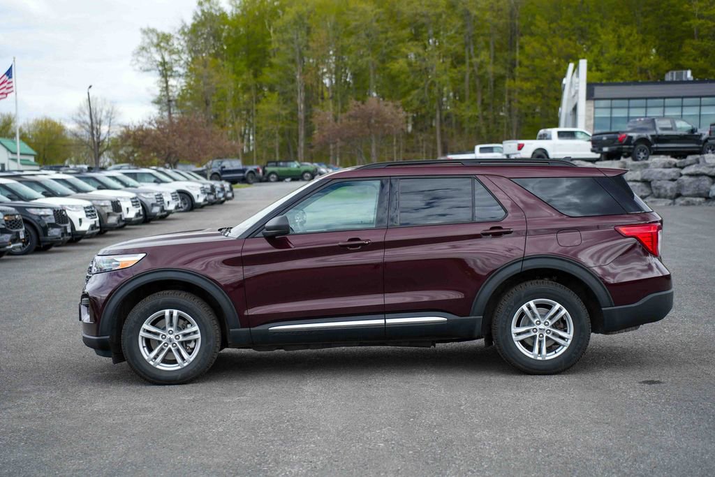 Used 2022 Ford Explorer XLT w/ Class IV Trailer Tow Package AWD/4WD image 8