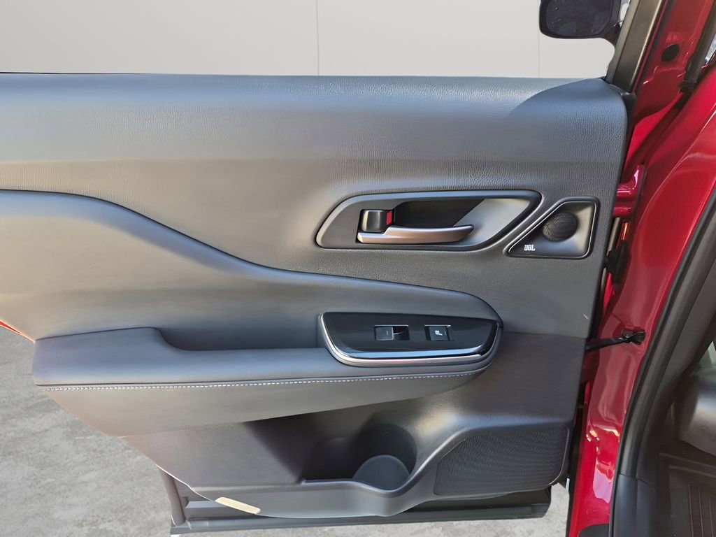 Used 2025 Toyota Crown Signia w/ Advanced Technology Package AWD/4WD image 18