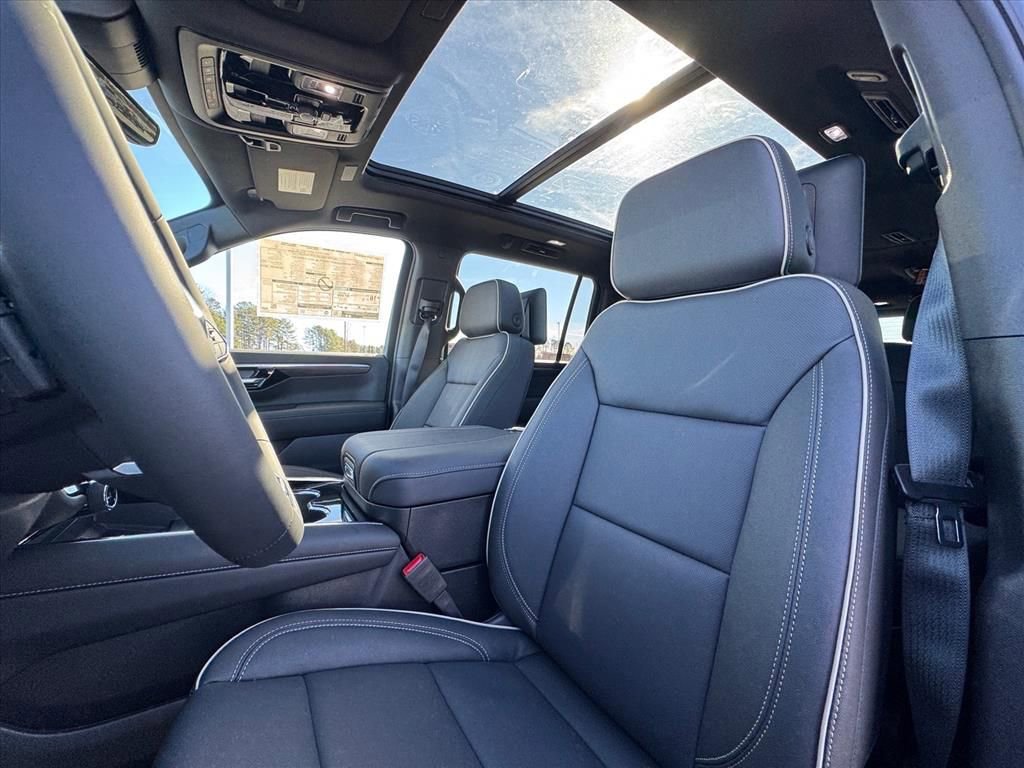 New 2026 Chevrolet Suburban Premier image 13