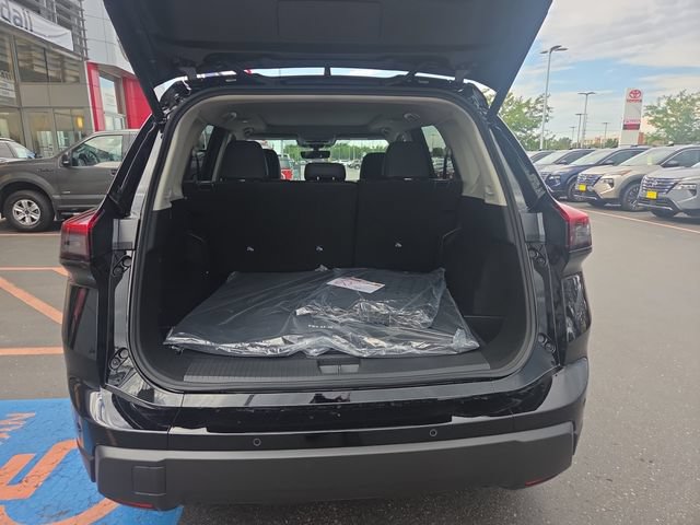 New 2026 Nissan Rogue Dark Armor AWD/4WD image 23