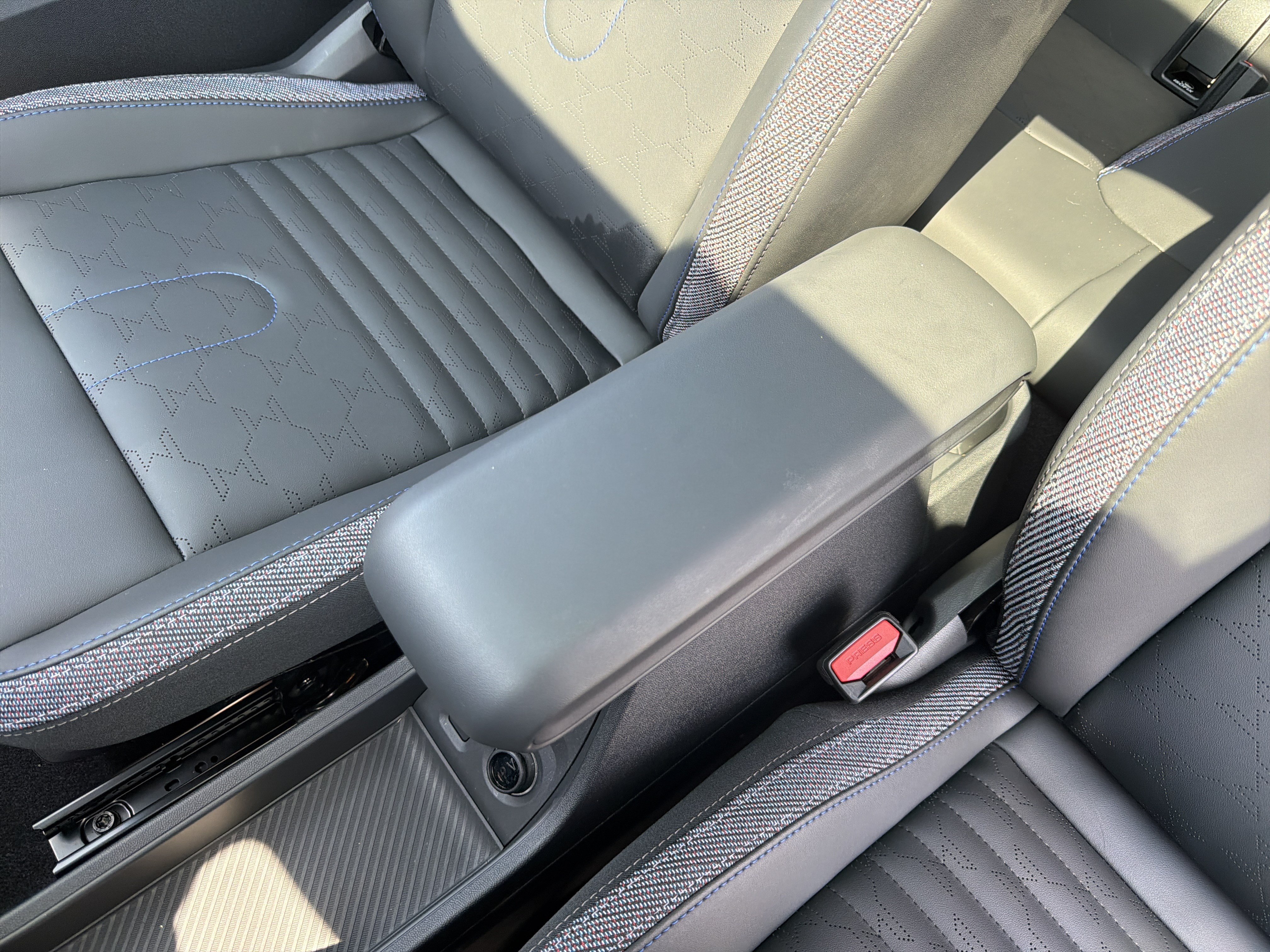 Certified 2026 MINI Cooper 2-Door Hardtop FWD image 61